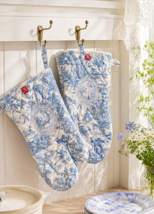 French Toile de Jouy Oven Mitt Set of 2 – Blue Elegant Cotton Kitchen Gloves |  Cottagecore Cooking Accessories