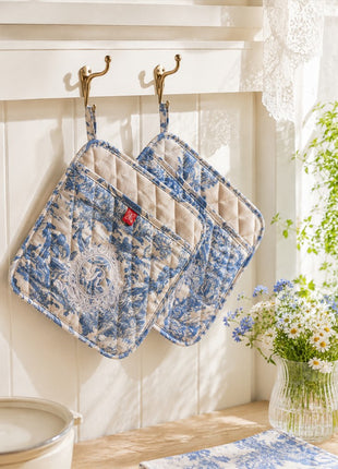 French Toile de Jouy Pot Holder Set of 2 – Blue Elegant Cotton Kitchen Pads | Cottagecore Kitchen Accessories